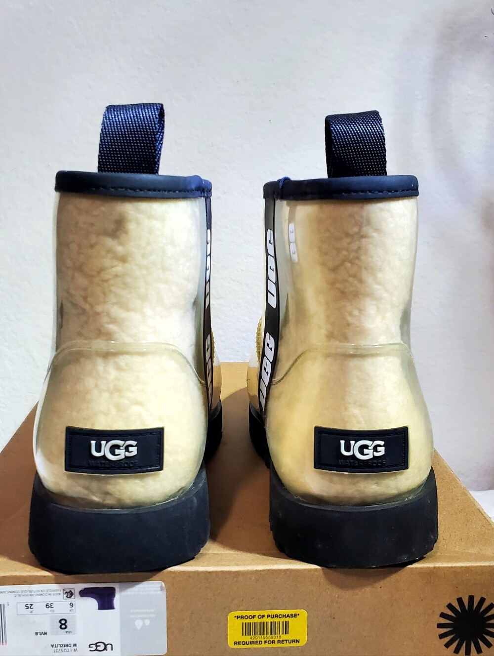 UGG Wmns Classic Clear Mini Translucent Waterproof Exterior 'Natural Black' sz 8